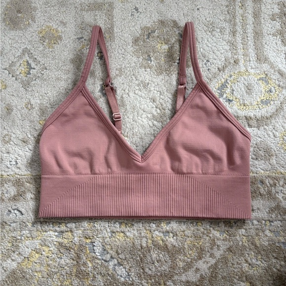 Lululemon Ebb to Street Bra Rose size 4 - Picture 1 of 7